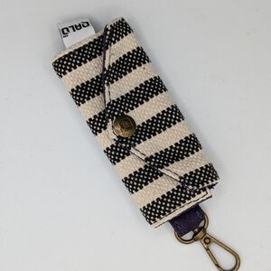Qalo ring holder keychain